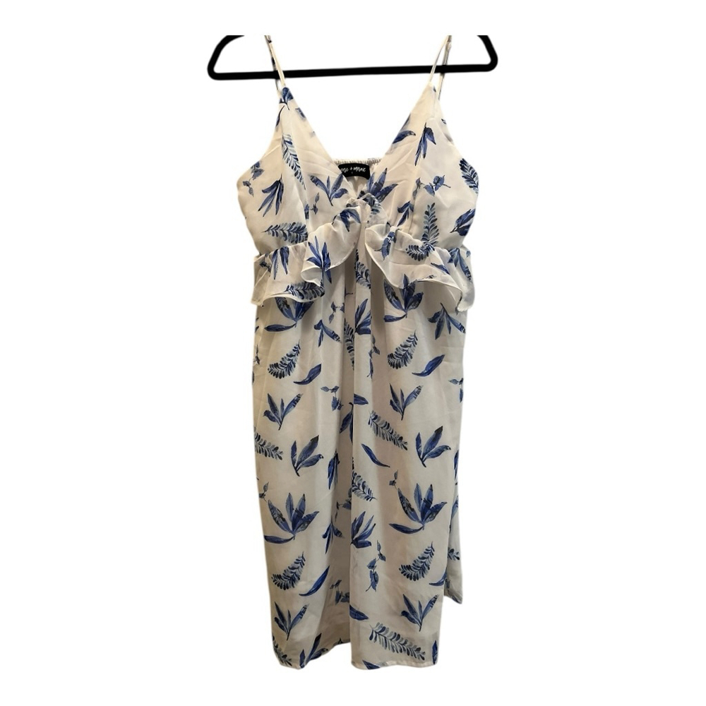 EUC Muse + Mosaic Dress White Blue Floral Women’s Size LG